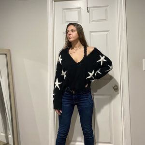 V-neck Star sweater